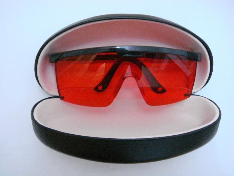 青色/緑色のレーザーガラスメガネ 保護眼鏡 370nm-560nm